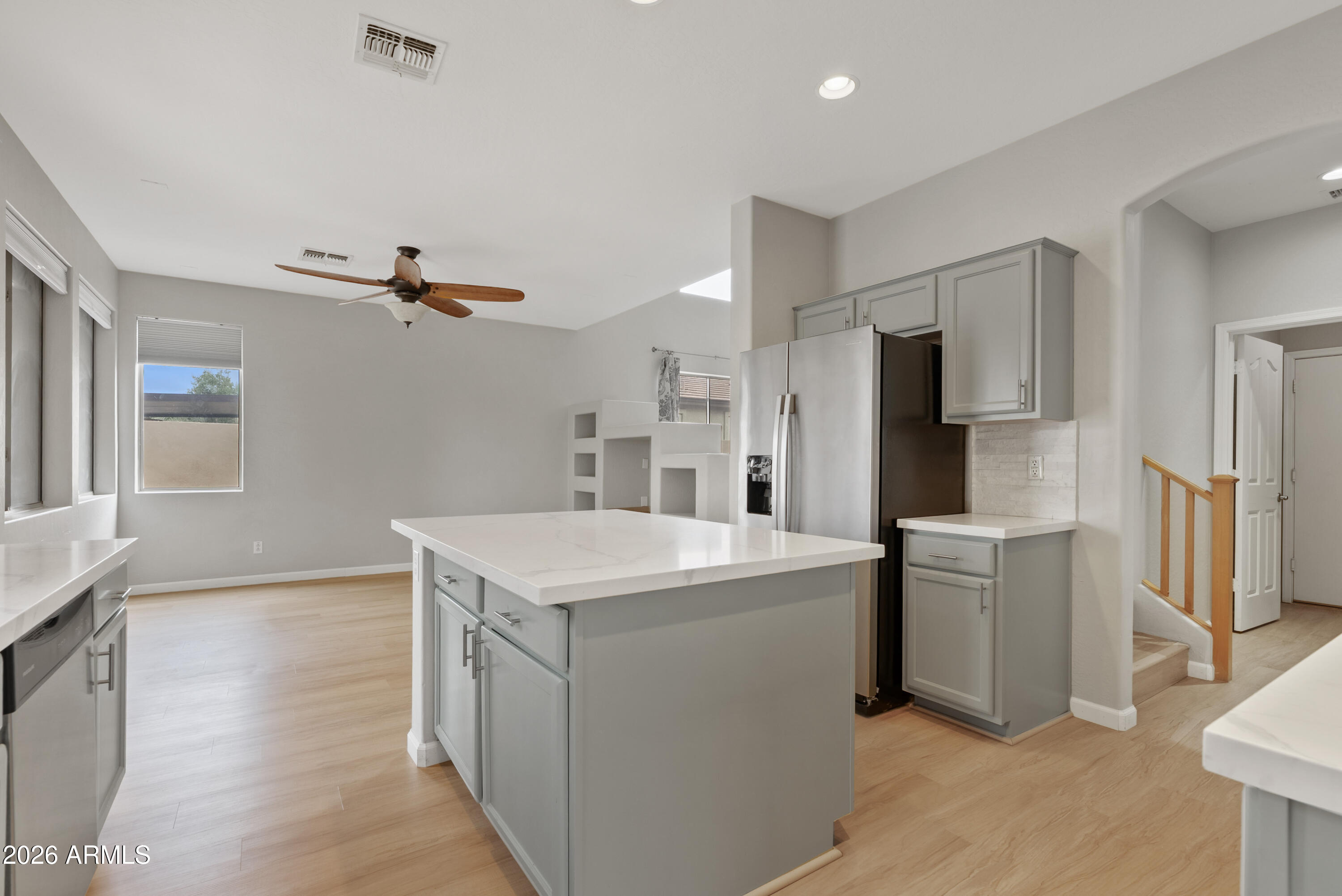 6280 South Sinova Court Gilbert, AZ 85298 - Photo 12 of 58 Entertaing kitchen