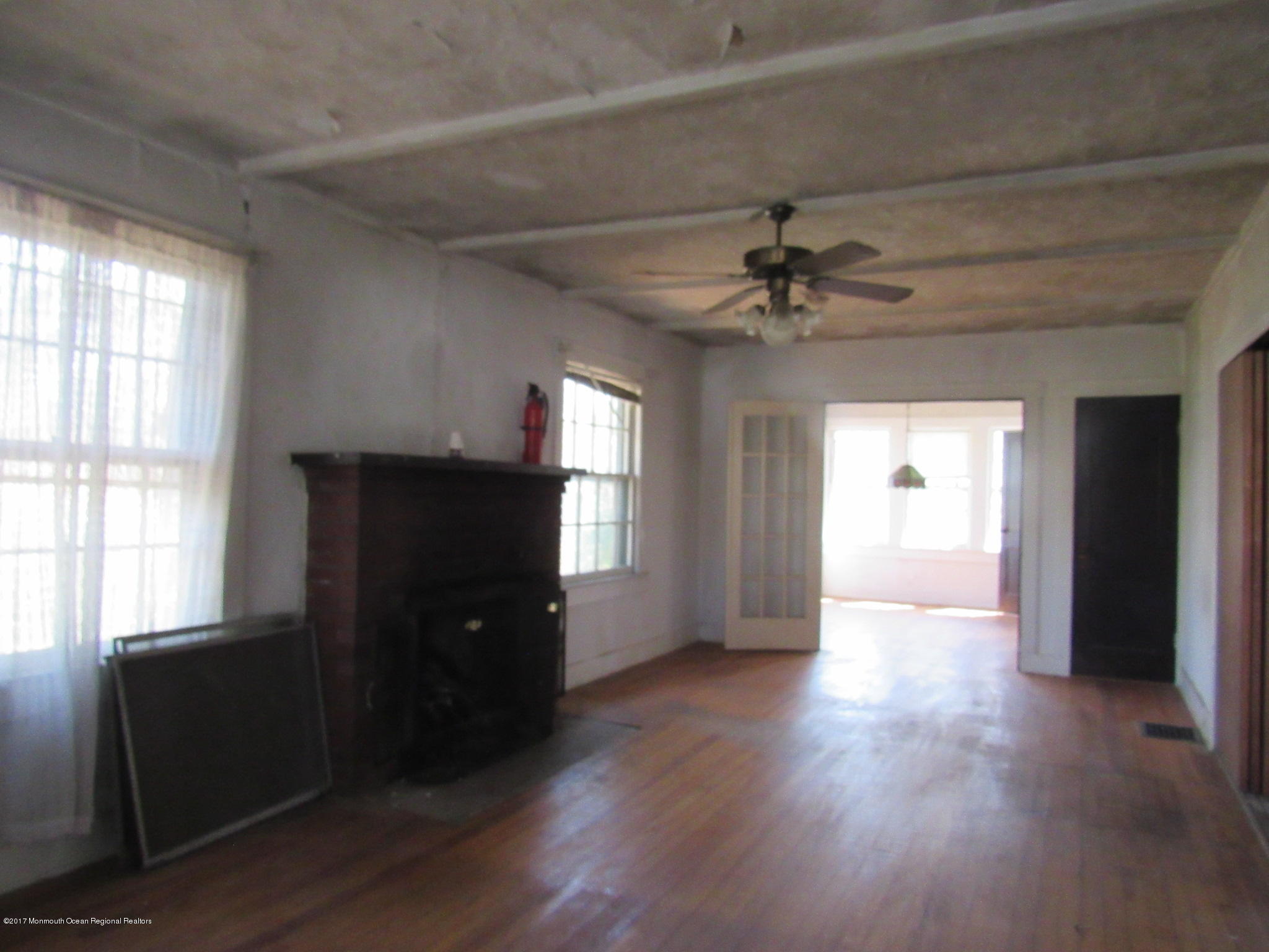 508 Couse Road Neptune Township, NJ 07753 - Photo 3 of 8 IMG_3990