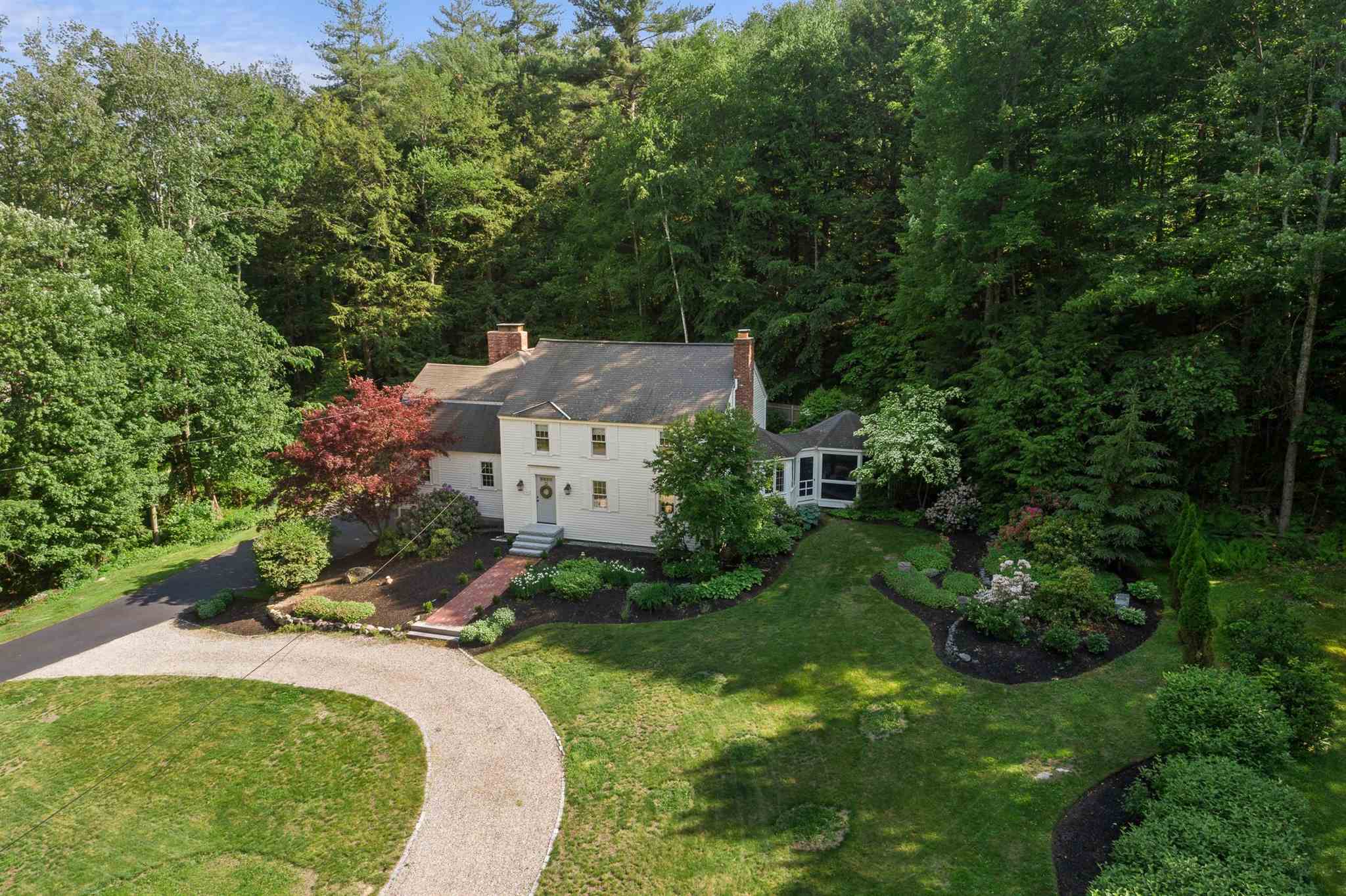 32 Christian Hill Road Amherst, NH 03031 - Photo 2 of 40