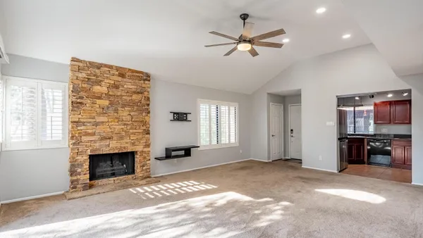 $1,895 | 5122 East Shea Boulevard, Unit 2059, Scottsdale, AZ 85254