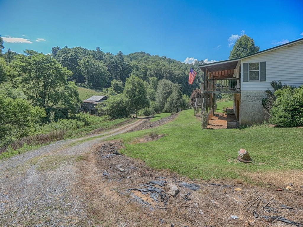 1290 Rabbit Skin Road Waynesville, NC 28785 - Photo 8 of 42 Gallery Image 8
