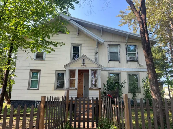 $35,300 | 107 6th Street South, Unit 2, Virginia, MN 55792