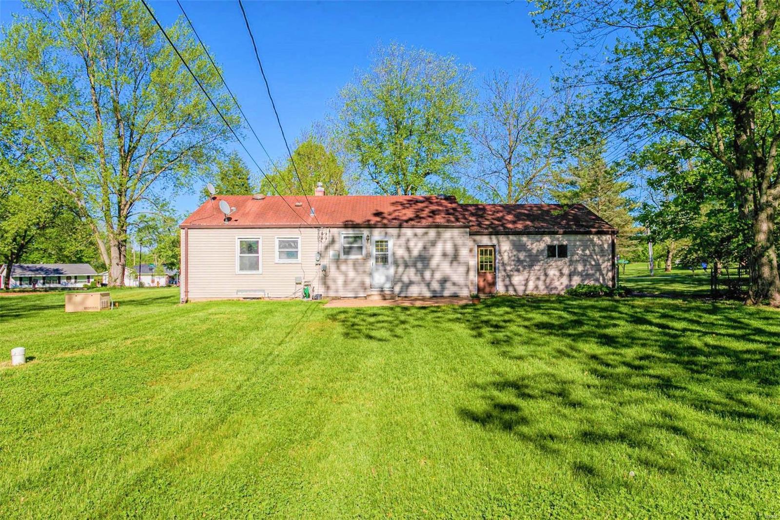 235 Old Ballwin Road Ballwin, MO 63021 - Photo 27 of 31