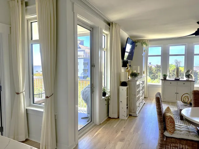 $299,900 | 9800 Grand Sandestin Boulevard, Unit 5615, Miramar Beach, FL 32550