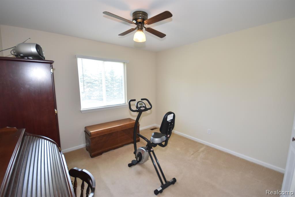4945 North Latson Road Howell, MI 48855 - Photo 10 of 19
