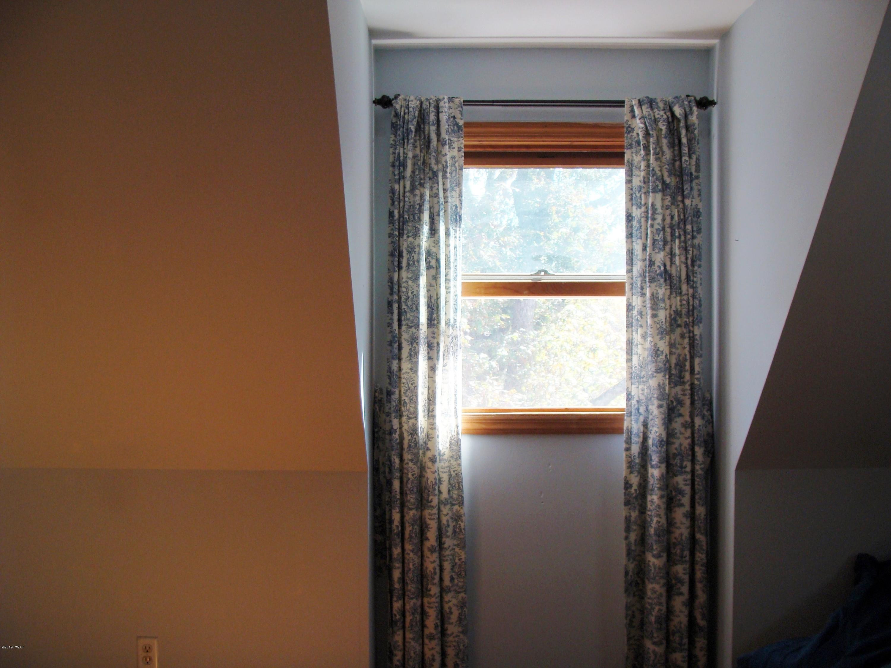 833 Milford Road Dingmans Ferry, PA 18328 - Photo 26 of 35 Bedroom