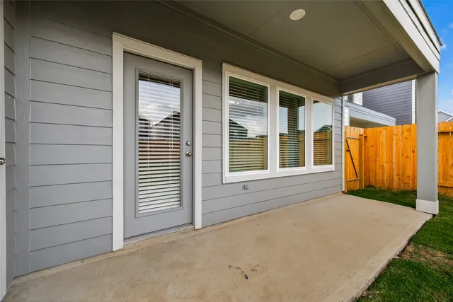 $2,400 | 2826 Lisburn Ter Lane, Houston, TX 77051