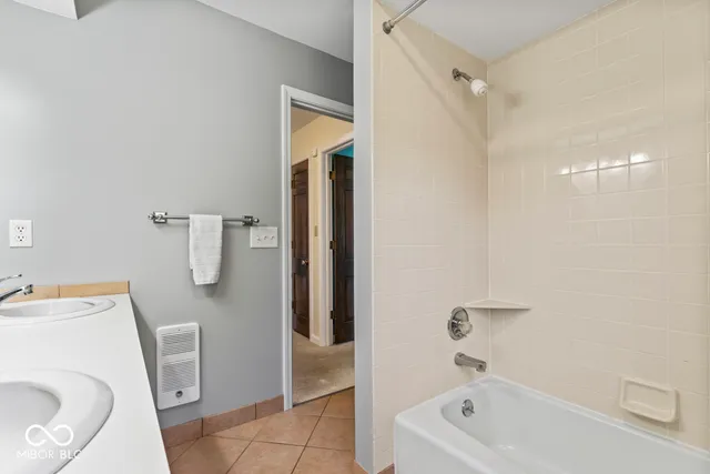 $415,000 | 7222 Hampstead Lane, Indianapolis, IN 46256