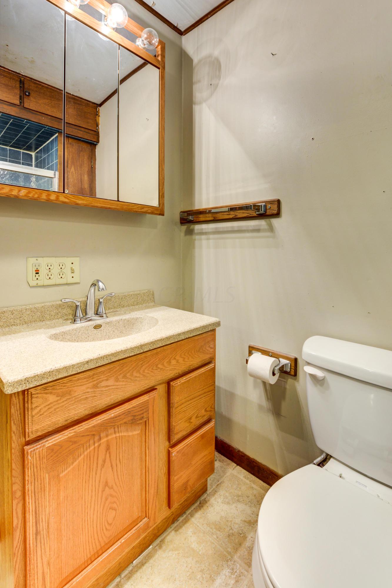 157 West Pacemont Road Columbus, OH 43202 - Photo 12 of 19 Gallery Image 12