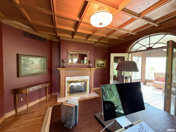 $699,900 | 11350 North Oak Trail Drive, Peoria, IL 61615