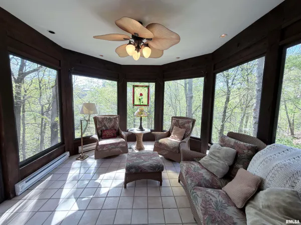 $699,900 | 11350 North Oak Trail Drive, Peoria, IL 61615