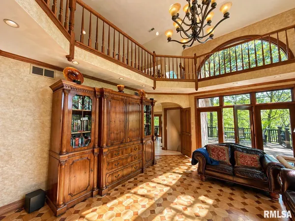 $699,900 | 11350 North Oak Trail Drive, Peoria, IL 61615