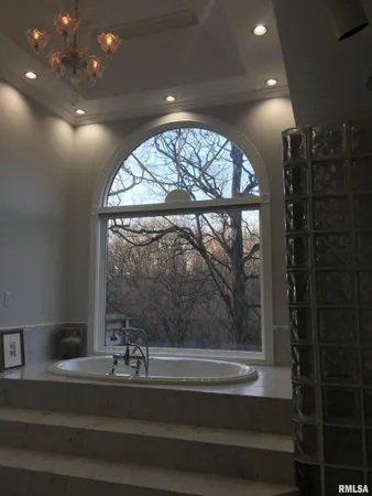 $699,900 | 11350 North Oak Trail Drive, Peoria, IL 61615