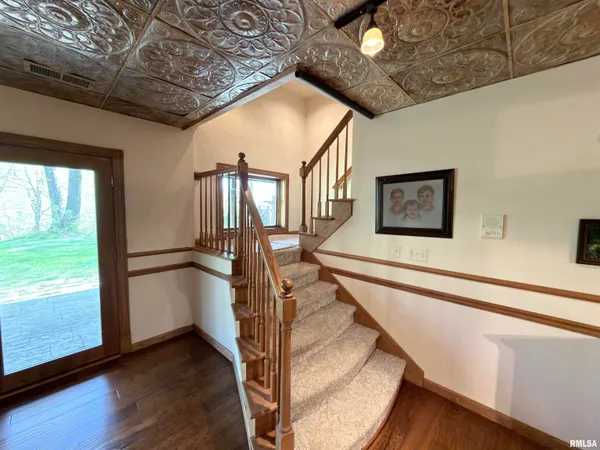 $699,900 | 11350 North Oak Trail Drive, Peoria, IL 61615