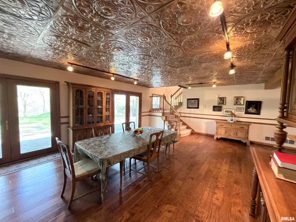 $699,900 | 11350 North Oak Trail Drive, Peoria, IL 61615