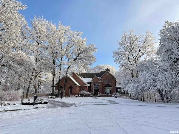 $699,900 | 11350 North Oak Trail Drive, Peoria, IL 61615