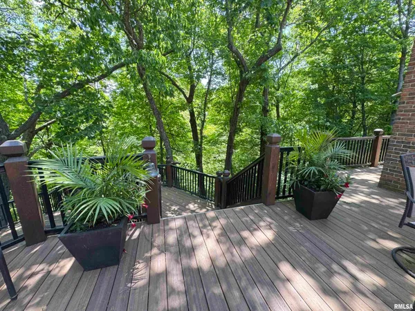 $699,900 | 11350 North Oak Trail Drive, Peoria, IL 61615