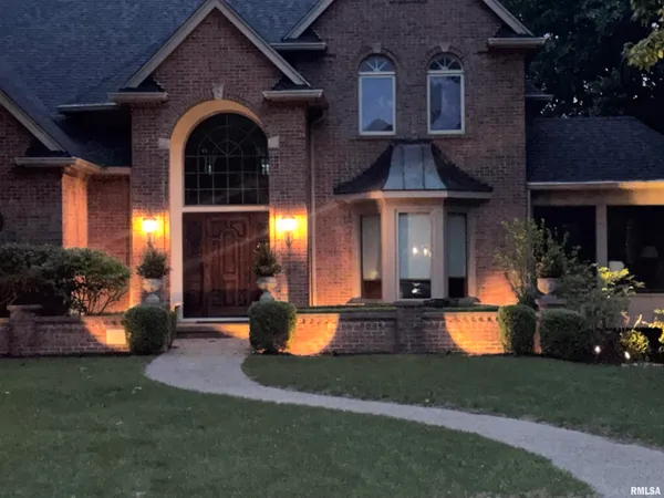 $699,900 | 11350 North Oak Trail Drive, Peoria, IL 61615