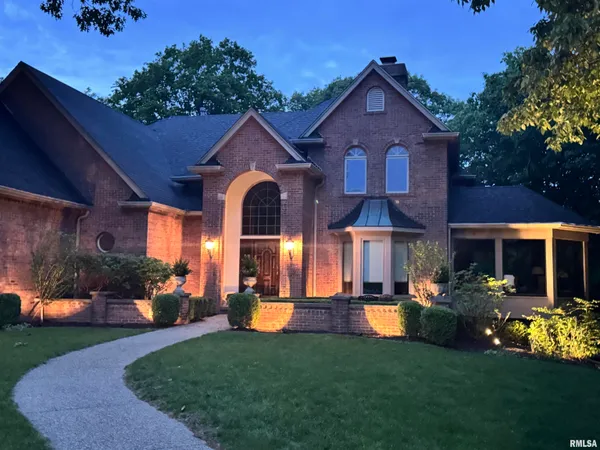 $699,900 | 11350 North Oak Trail Drive, Peoria, IL 61615