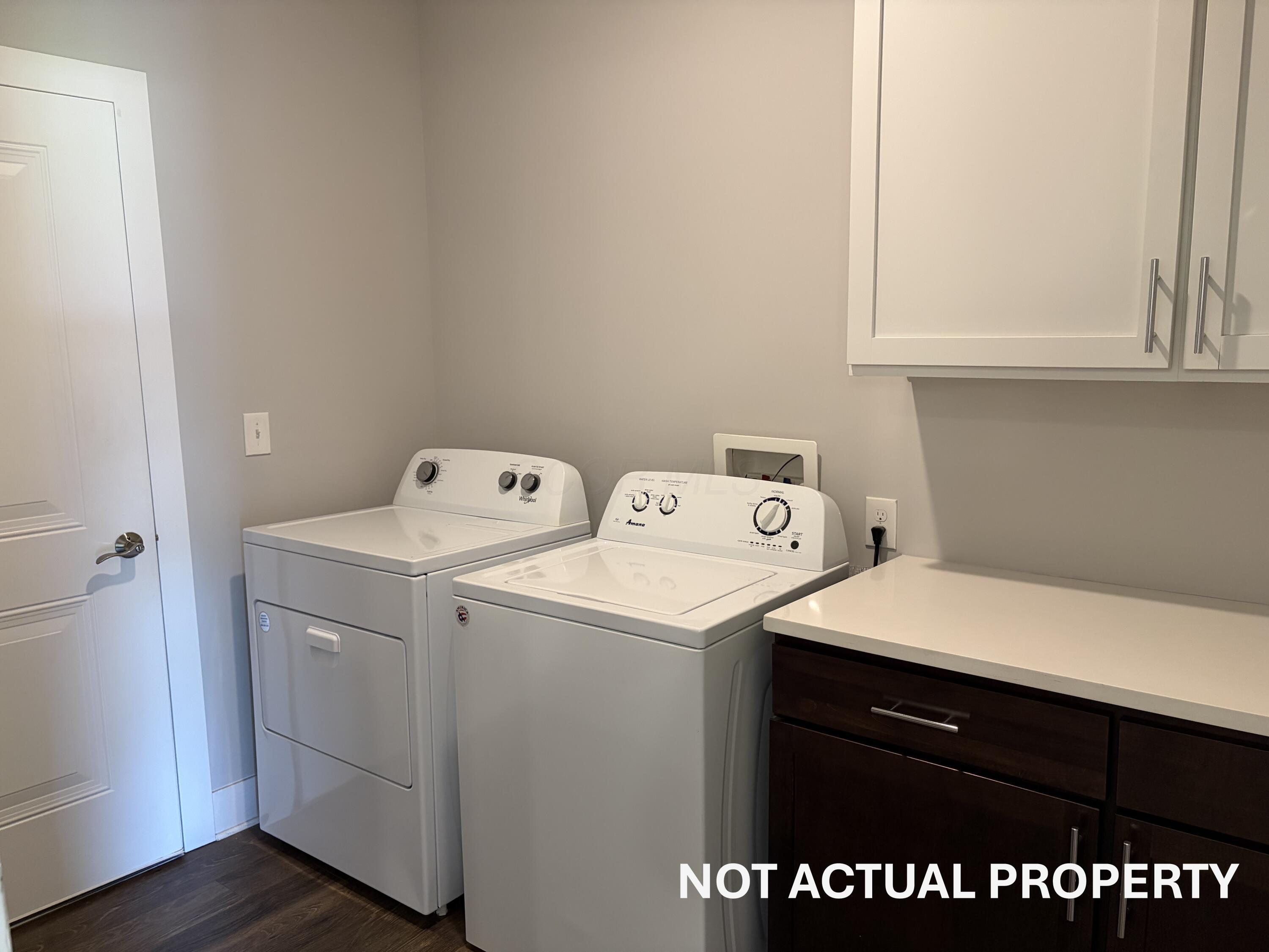 6761 Rolfe Avenue New Albany, OH 43054 - Photo 14 of 32 Laundry / Mudroom