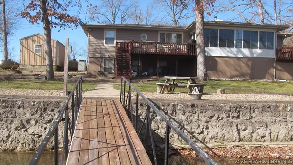 144 Chipmunk Drive, Edwards, MO 65326