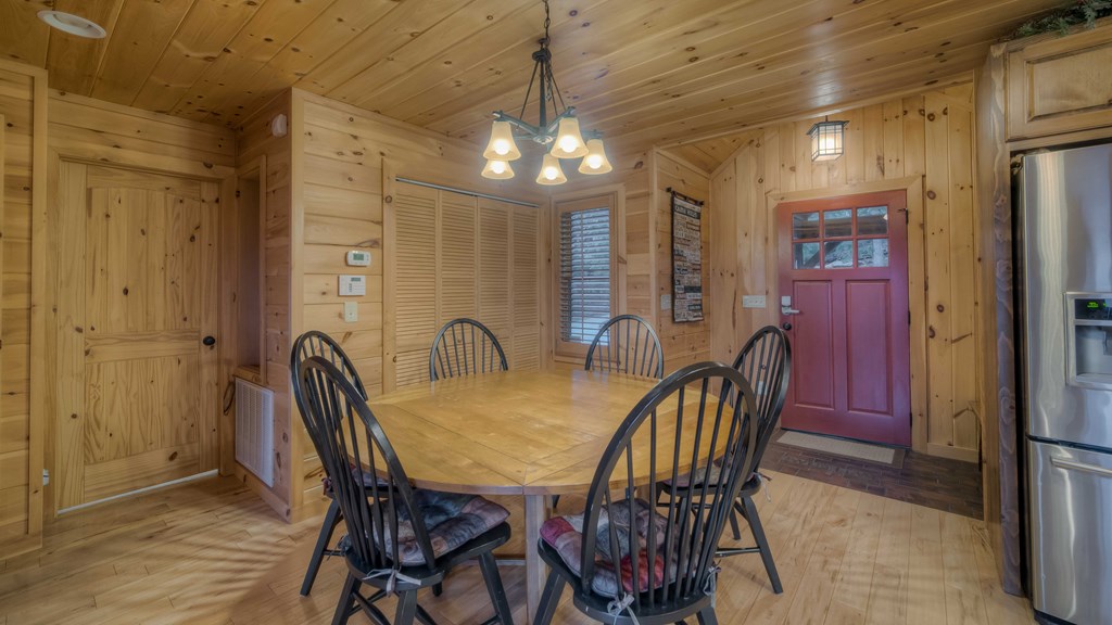 173 Sunrock Mountain Trail Blue Ridge, GA 30513 - Photo 14 of 51