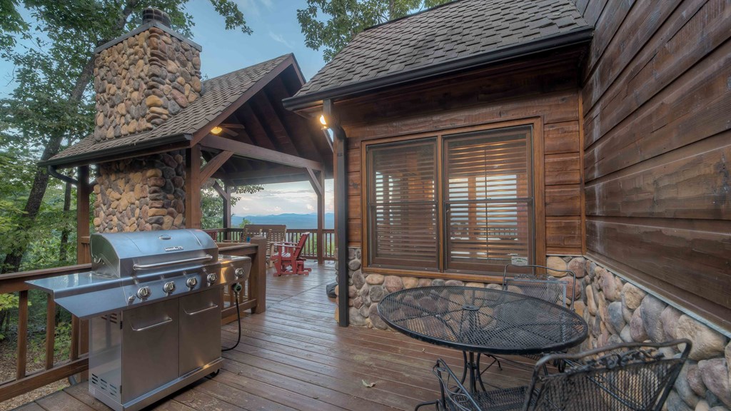 173 Sunrock Mountain Trail Blue Ridge, GA 30513 - Photo 8 of 51