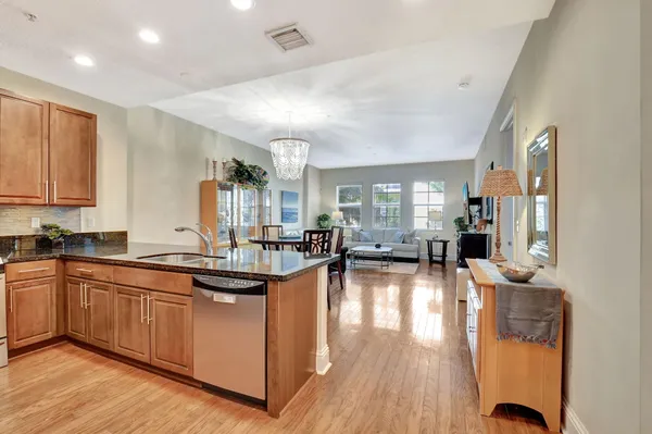 $5,200 | 3120 East Latitude Circle, Unit 307, Delray Beach, FL 33483