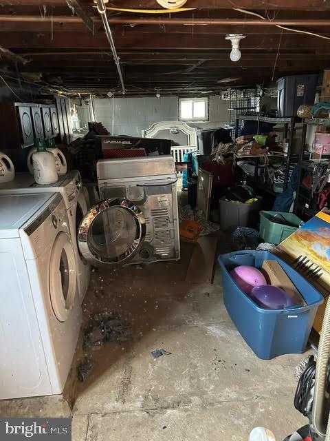 19 North Maple Avenue Maple Shade, NJ 08052 - Photo 23 of 26 a utility room with lot of furniture