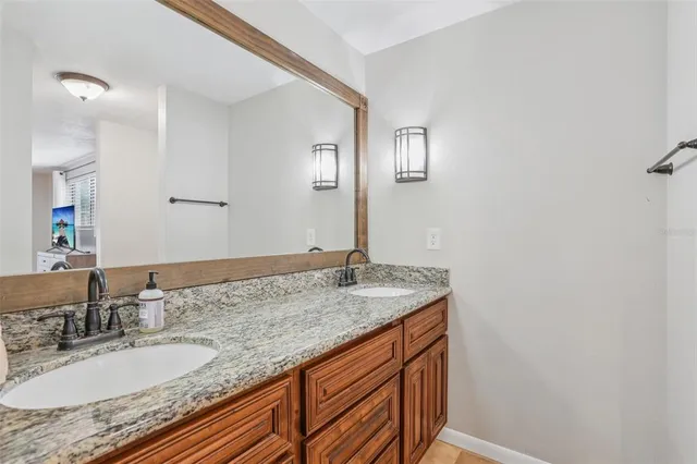 $549,000 | 1203 Beacon Hill Drive, Tampa, FL 33613