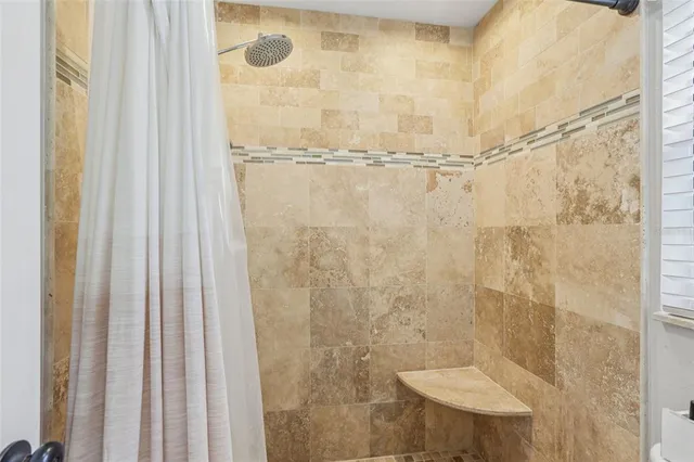 $549,000 | 1203 Beacon Hill Drive, Tampa, FL 33613