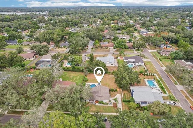 $549,000 | 1203 Beacon Hill Drive, Tampa, FL 33613