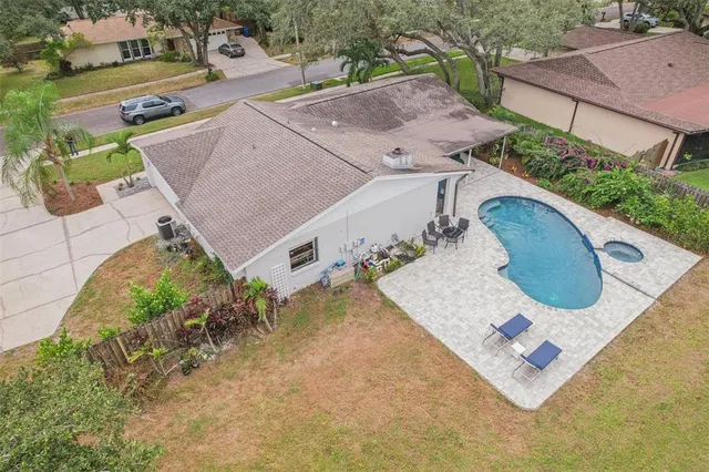 $549,000 | 1203 Beacon Hill Drive, Tampa, FL 33613