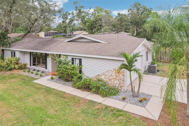$549,000 | 1203 Beacon Hill Drive, Tampa, FL 33613