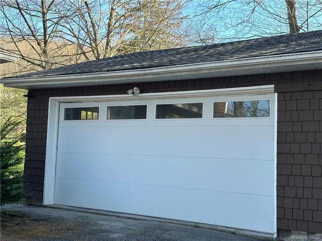 a view of a storage & utility room