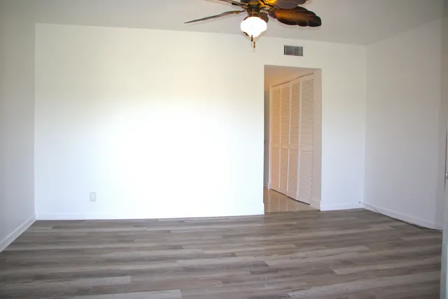 $1,800 | 300 Waterway Drive South, Unit 405, Lantana, FL 33462