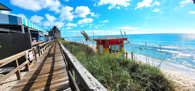 $1,800 | 300 Waterway Drive South, Unit 405, Lantana, FL 33462