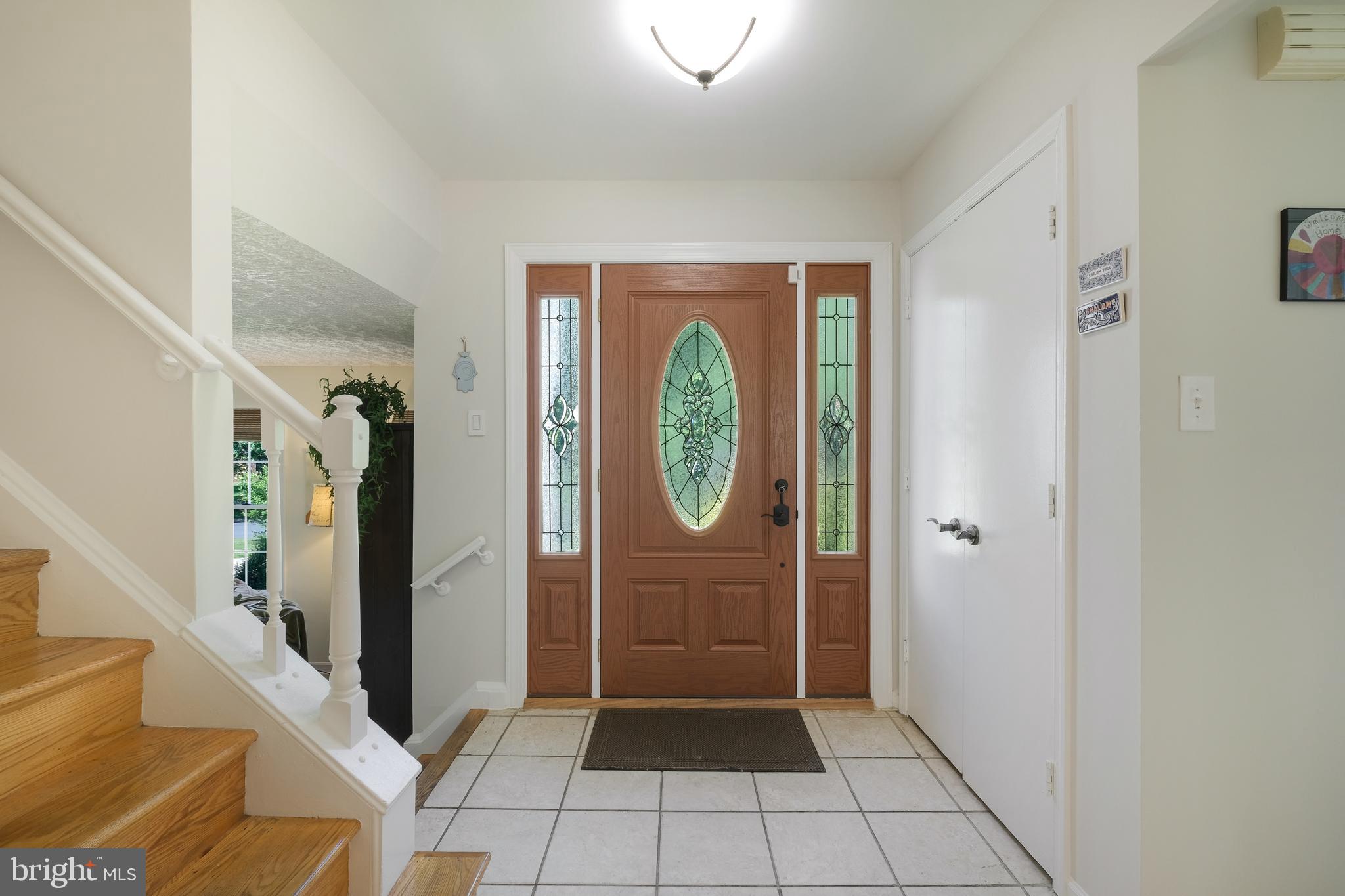 13713 Lockdale Road Silver Spring, MD 20906 - Photo 4 of 58 ENTRY