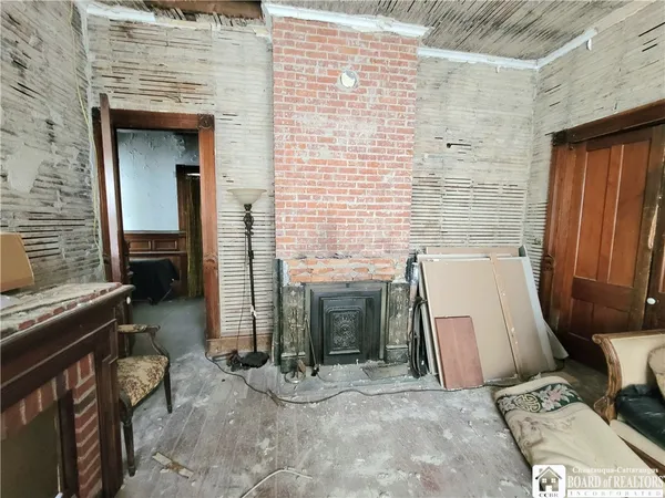 $59,900 | 52 Lakeview Avenue, Jamestown, NY 14701