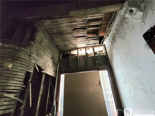 $59,900 | 52 Lakeview Avenue, Jamestown, NY 14701