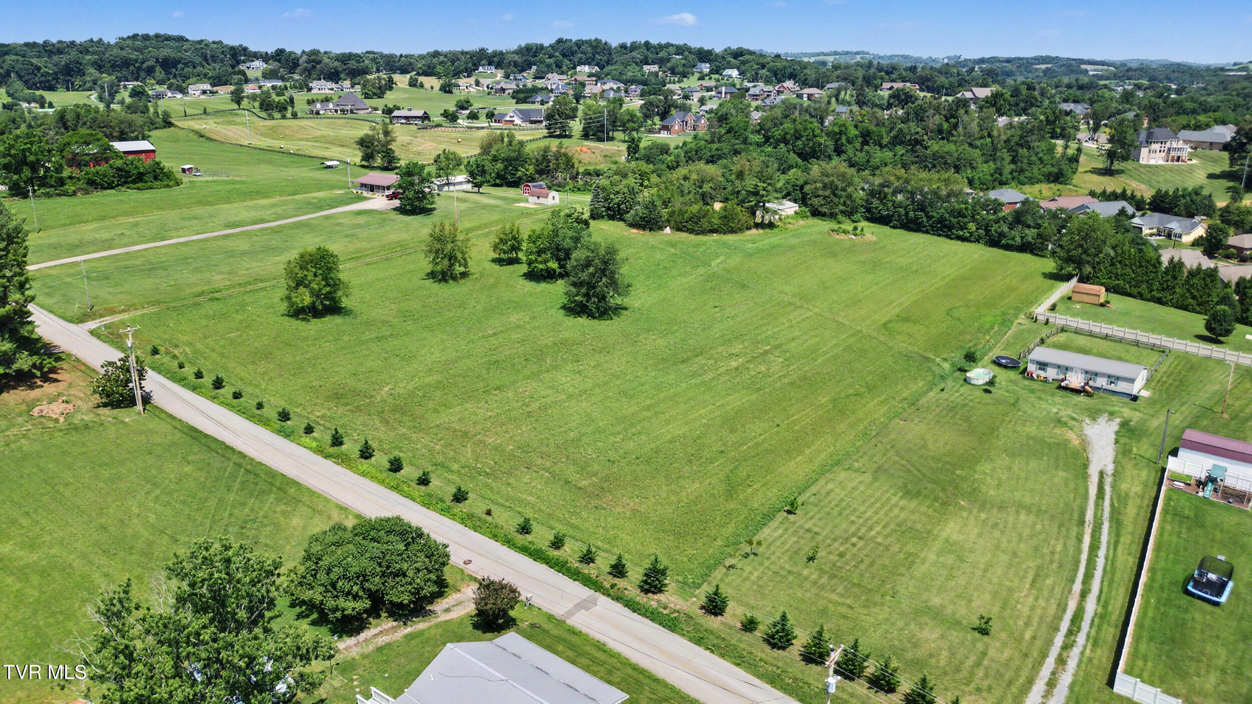 477 New Hope Road, Unit 58 Greeneville, TN 37745 - Photo 2 of 16 4_dji_0849