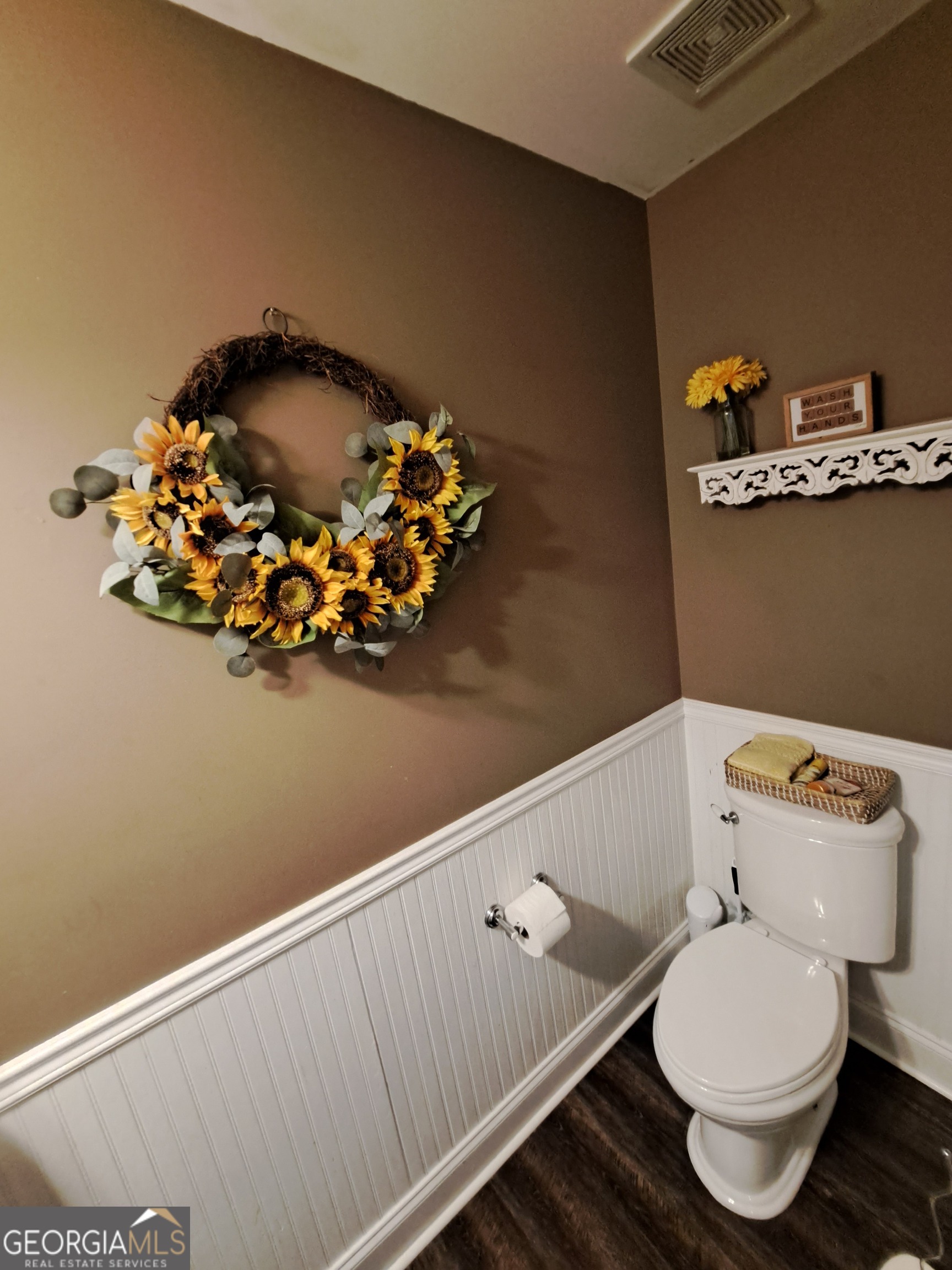 533 Edgewood Drive Athens, GA 30606 - Photo 8 of 20 a bathroom with a toilet and a vanity