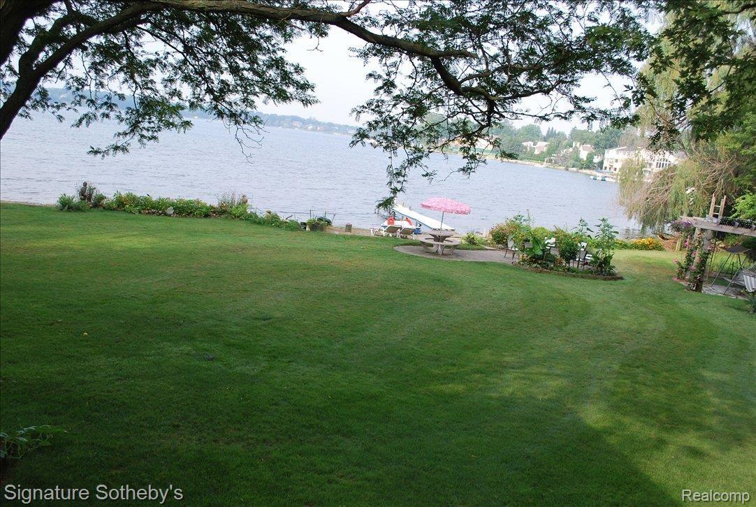 4900 Inkster Road Bloomfield Hills, MI 48302 - Photo 11 of 25 Wonderful view of Walnut Lake