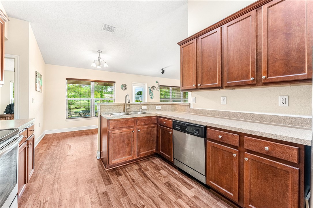 1013 Tide Road Southeast Palm Bay, FL 32909 - Photo 9 of 36 Gallery Image 9
