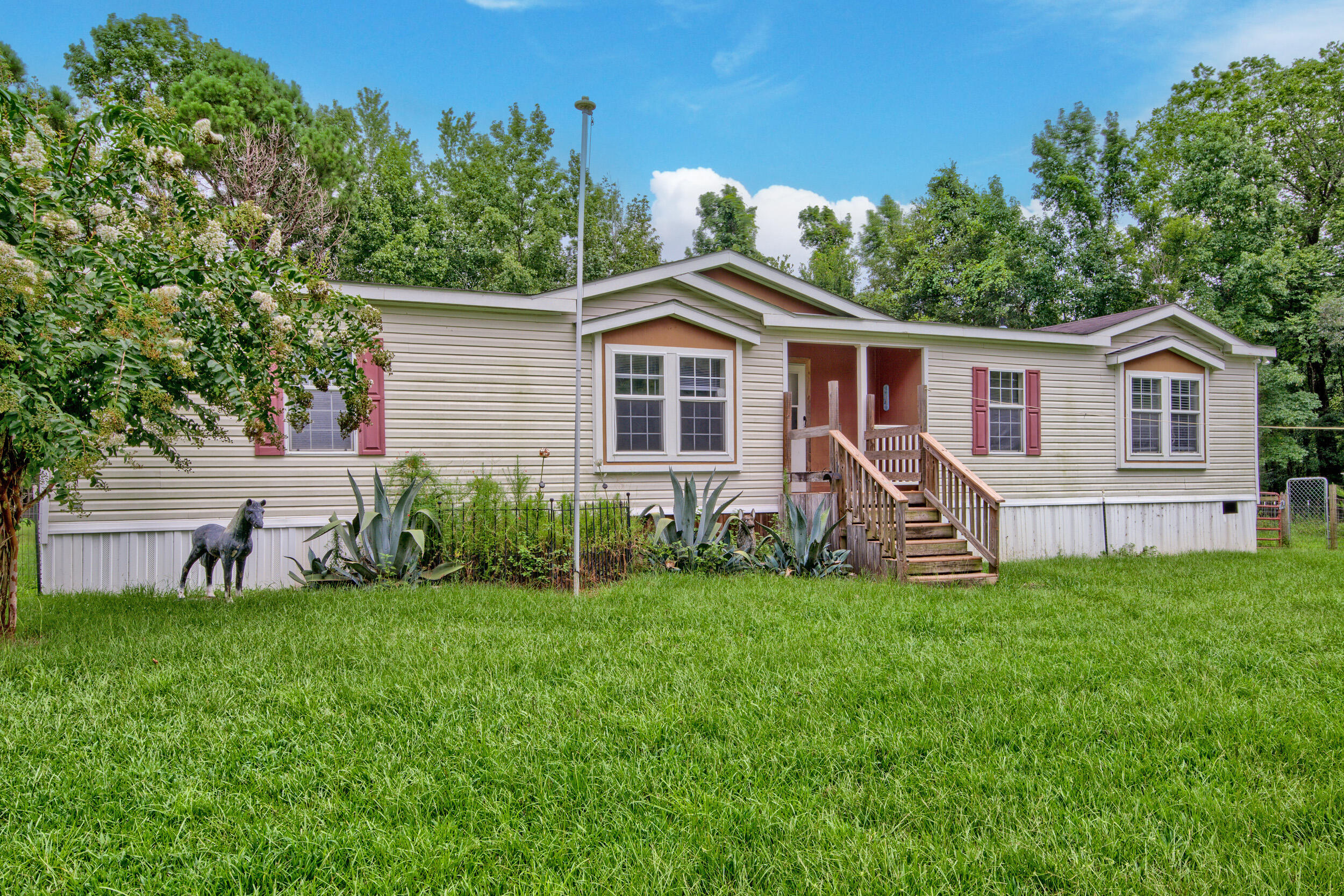 567 Vantage Lane Moncks Corner, SC 29461 - Photo 40 of 63 _DSC5092-HDR(5)