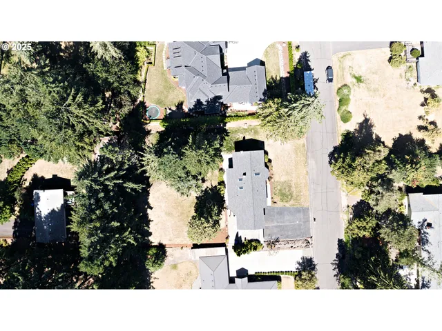 a view of building and yard