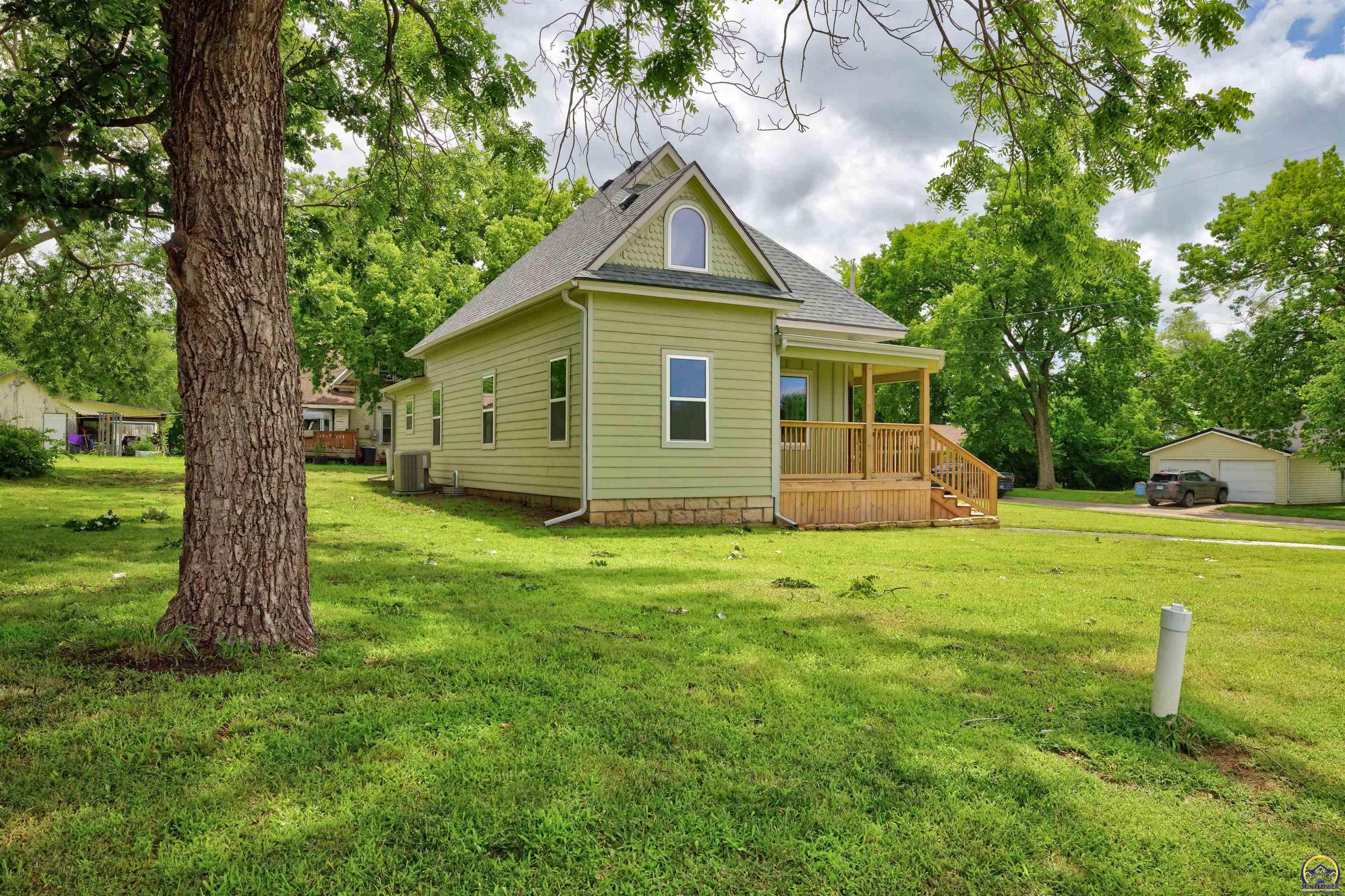 100 East 8th Street Onaga, KS 66521 - Photo 23 of 26