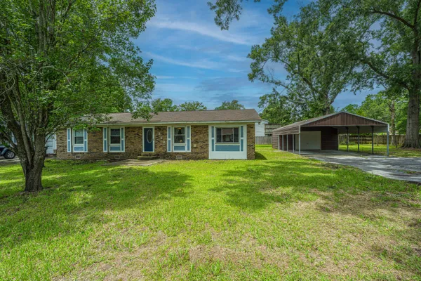 $325,000 | 229 Amy Drive, Goose Creek, SC 29445