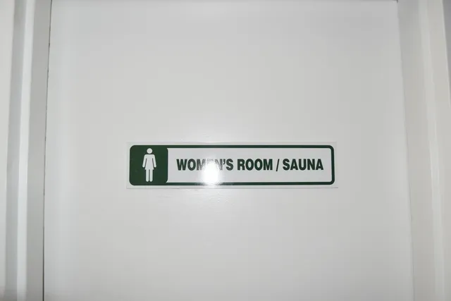 $2,600 | 1238 Hillsboro Mile, Unit 511, Pompano Beach, FL 33062