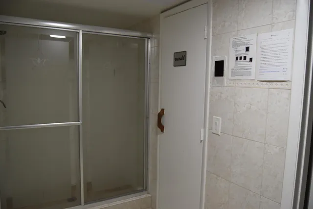 $2,600 | 1238 Hillsboro Mile, Unit 511, Pompano Beach, FL 33062